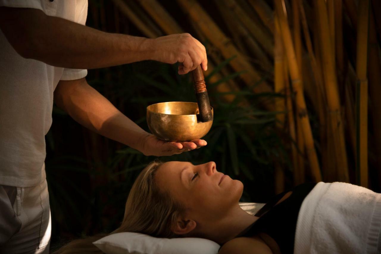 Anantara Angkor Resort Siem Reap Bagian luar foto